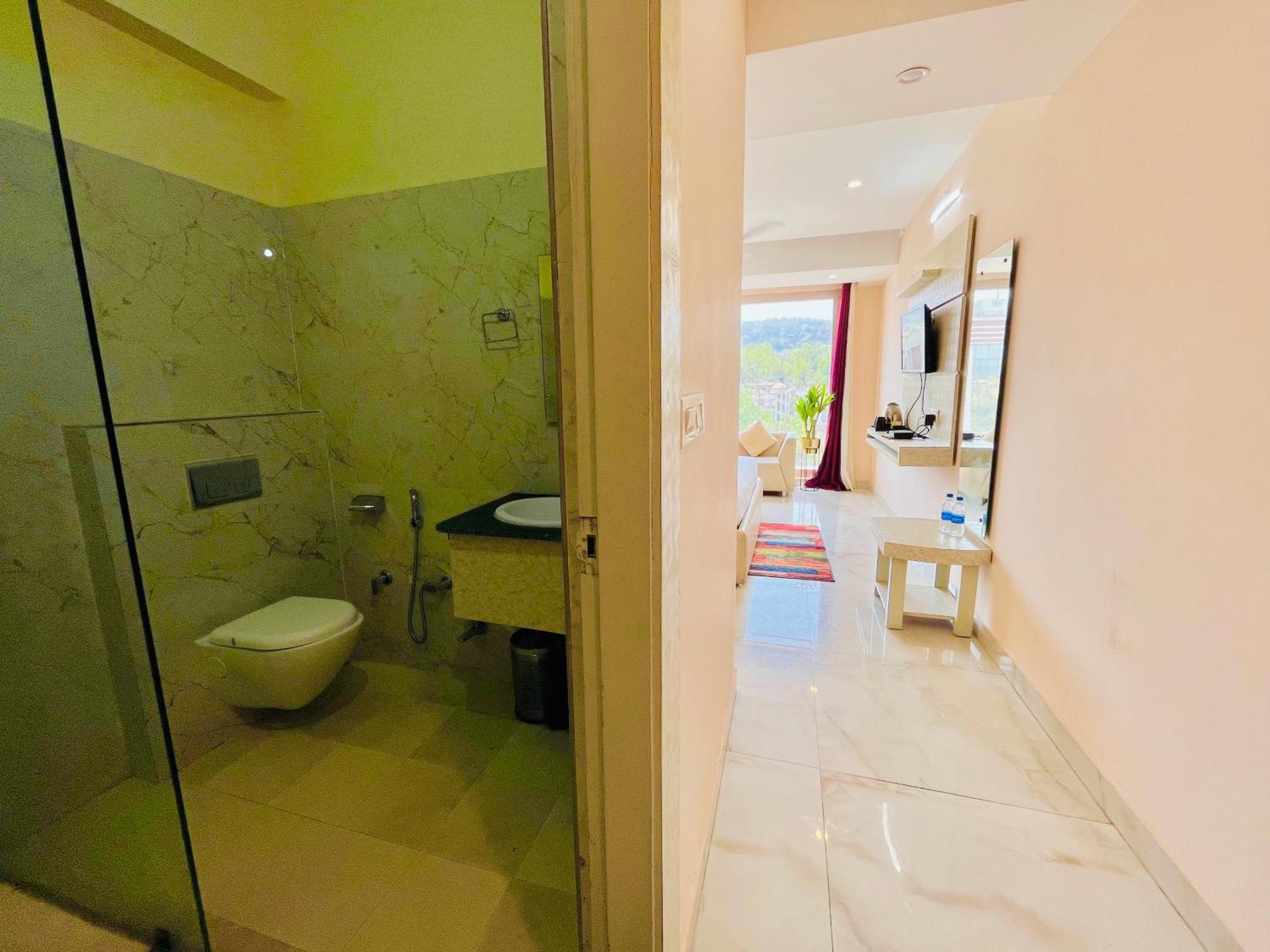 Hotel Golden Temple View By La Casa, Amritsar #Top Rated #Most Awarded #Swimming Pool #Prime Location #Luxury Rooms #Parking #Rooftop Cafe Exterior foto