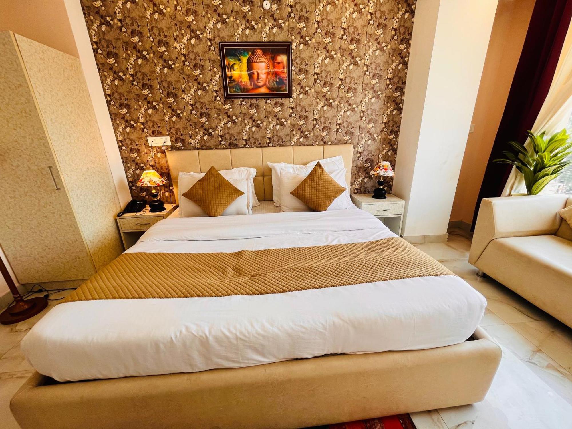 Hotel Golden Temple View By La Casa, Amritsar #Top Rated #Most Awarded #Swimming Pool #Prime Location #Luxury Rooms #Parking #Rooftop Cafe Exterior foto