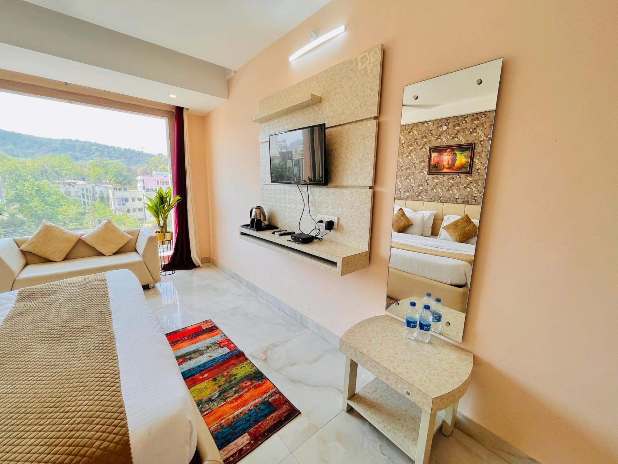 Hotel Golden Temple View By La Casa, Amritsar #Top Rated #Most Awarded #Swimming Pool #Prime Location #Luxury Rooms #Parking #Rooftop Cafe Exterior foto